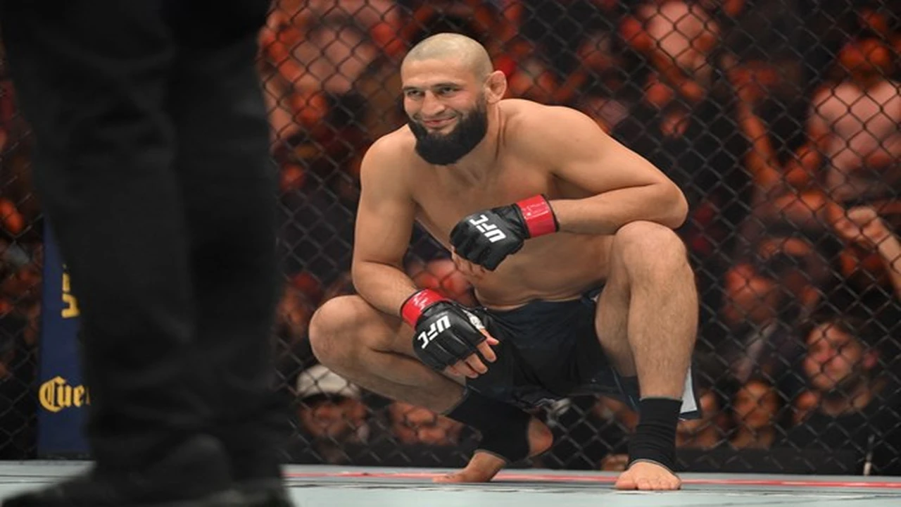 البطل الإماراتي شيماييف يفرض هيمنته في ظهوره الأول ويشعل أجواء «RAF 10»